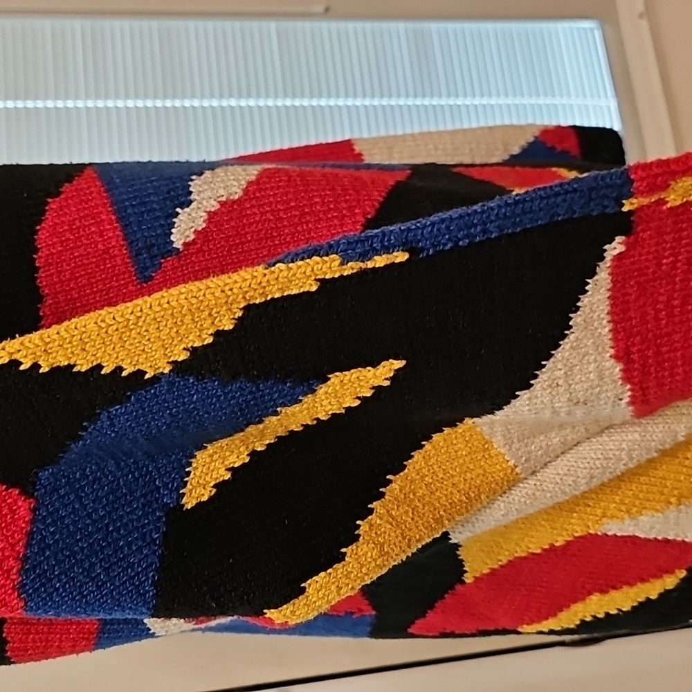 Colorful Geometric Sweater - Picture 8 of 10